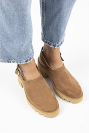 Manijero Carleen Women's Genuine Leather Tan Backstrap Clogs
