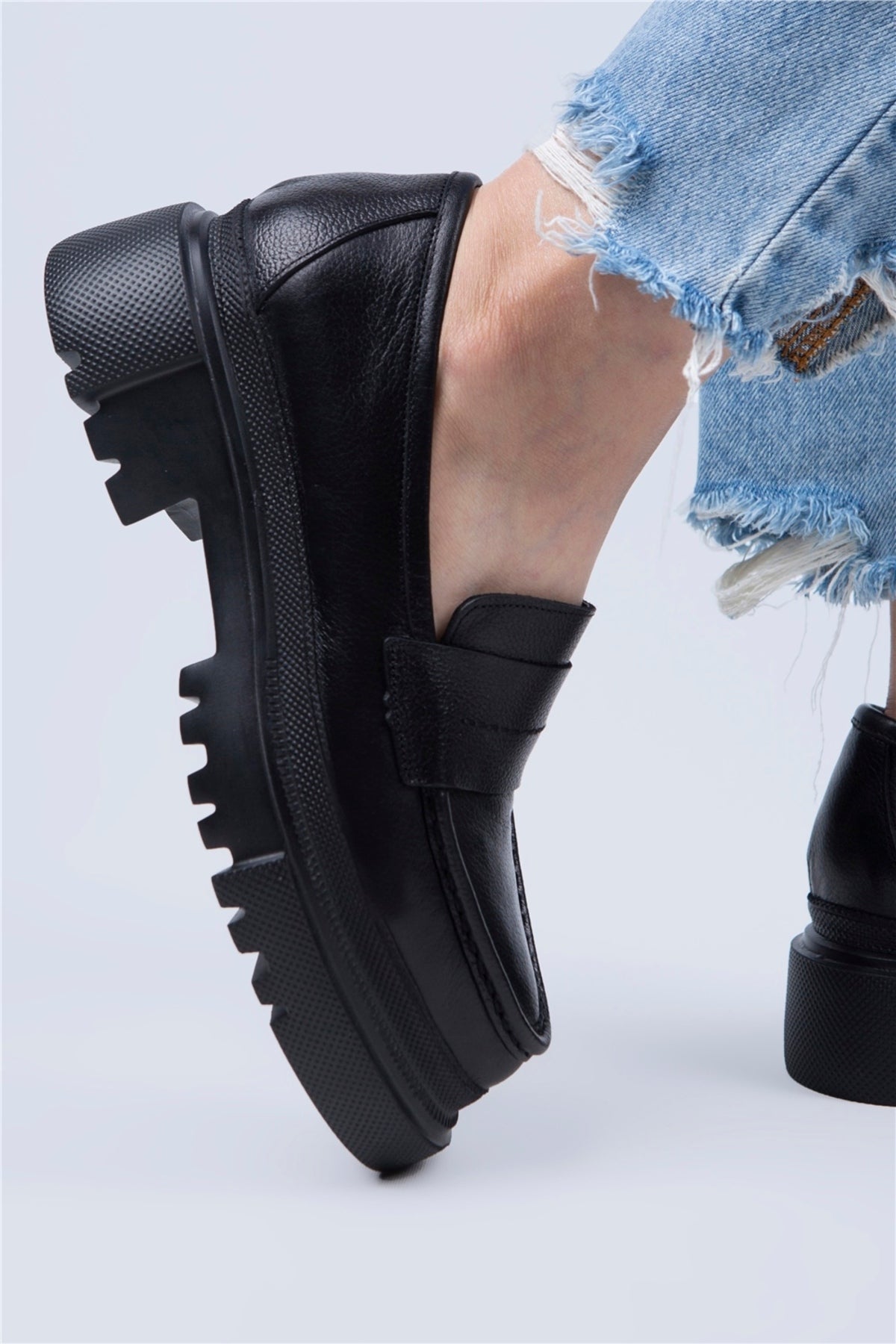 manijero-danita-kadin-hakiki-deri-loafer-siyah-ayakkabi-5838.jpg