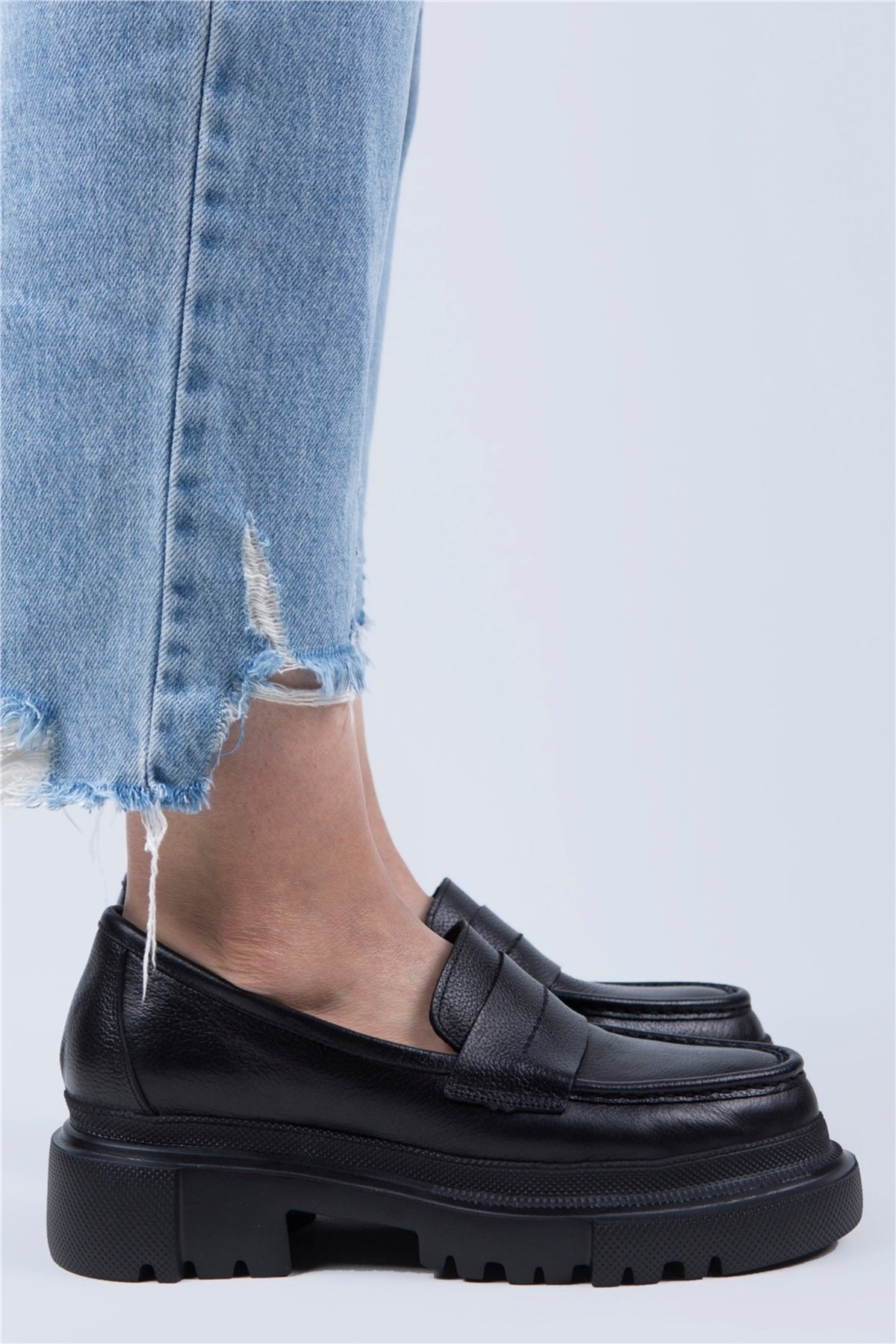 manijero-danita-kadin-hakiki-deri-loafer-siyah-ayakkabi-5839.jpg