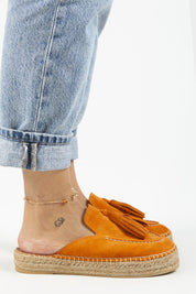 Manijero Edita Women's Genuine Leather Beige Clogs