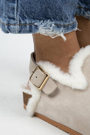Manijero Holly Women's Genuine Leather Faux Shearling Lined Light Beige Backstrap Clogs