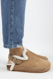Manijero Holly Women's Genuine Leather Faux Shearling Lined Sand Backstrap Clogs
