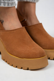 Manijero Hope Women's Genuine Suede Leather Tan Platform Clogs