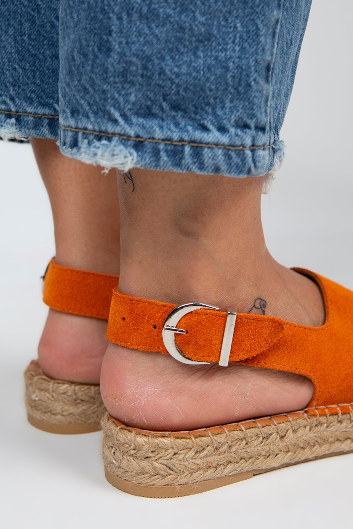 Manijero Juana Women's Genuine Leather Open-Toe Orange Backstrap Espadrilles