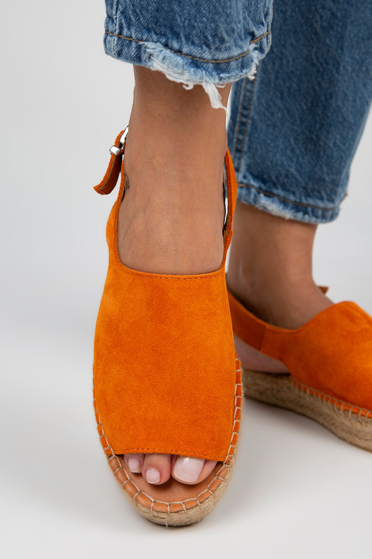 Manijero Juana Women's Genuine Leather Open-Toe Orange Backstrap Espadrilles